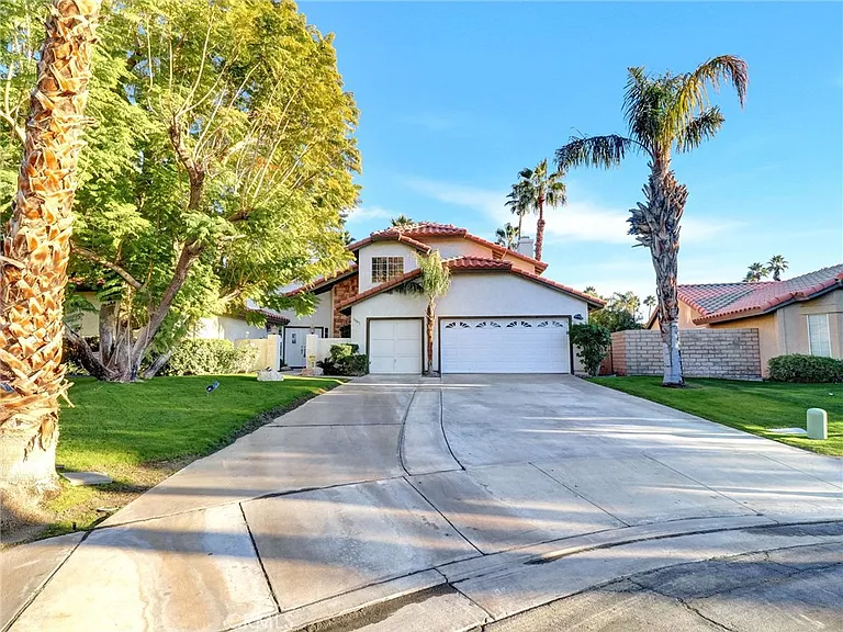 76871 Castle Ct — Photo 1