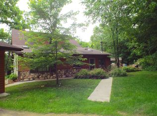 475 4th St, Montello, WI 53949