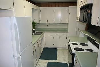 2nd image of 1036 Walker Ln