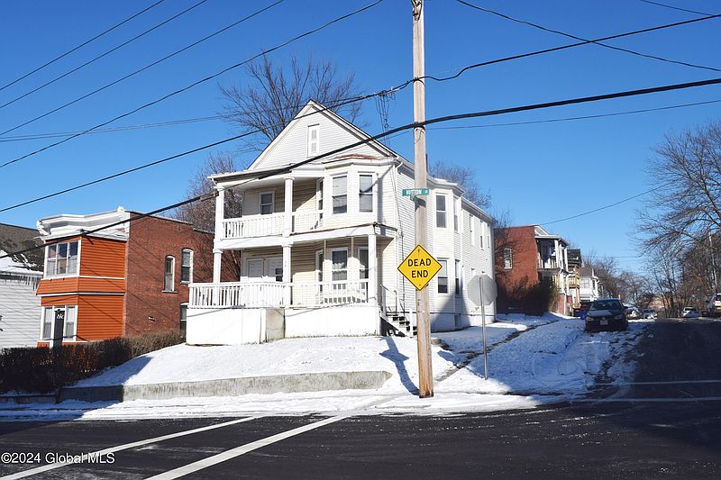 3rd image of 1117-1119 Hutton Street