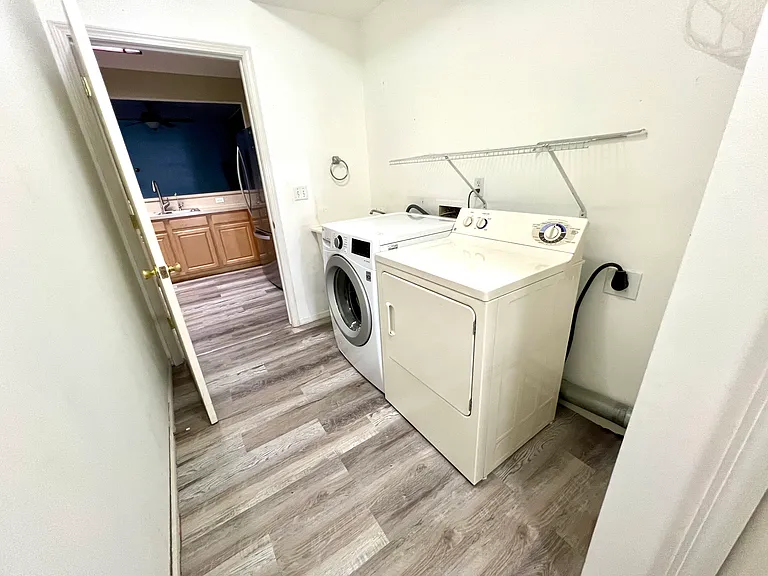 16836 Dover Dr #10 — Photo 18