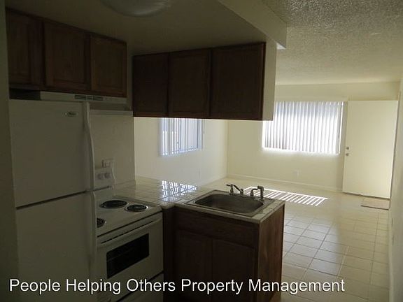 5th image of 4366 51st St APT 9