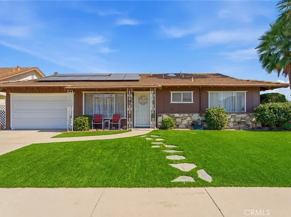 1381 Amberwood Dr, Hemet, CA 92543