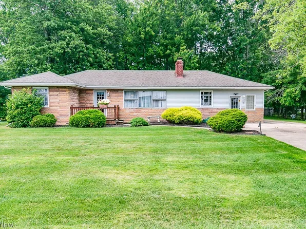 7 Minnewawa Rd, Timberlake, OH 44095