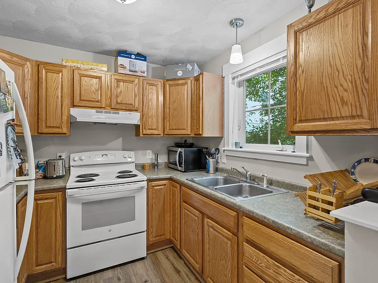 27B Asselin St #2 — Photo 8