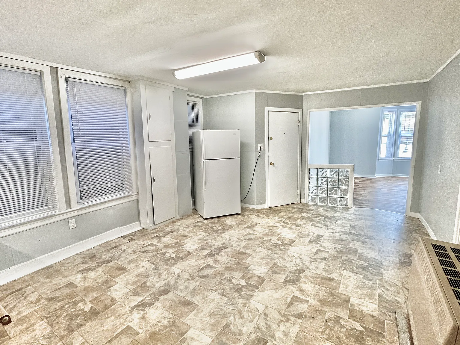 2 bed, $1,325 — Photo 2