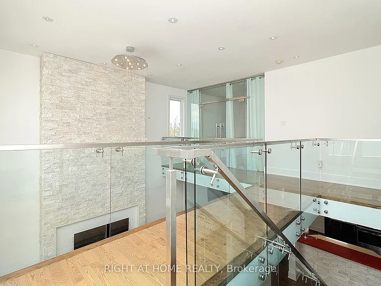 2 Chalet Rd — Photo 21