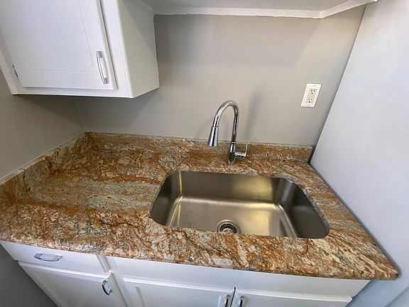 5th image of 4852 W Diversey Ave APT 2M