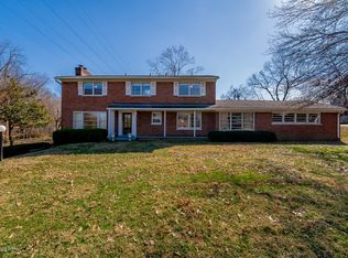 4322 Foeburn Ln, Windy Hills, KY 40207
