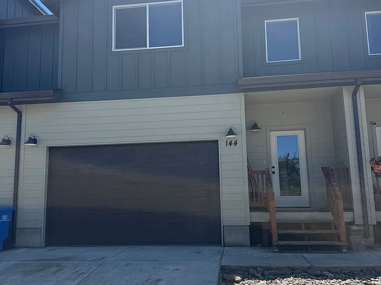 144 Allison Ave — Photo 2