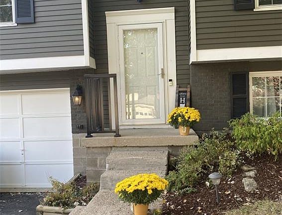 2nd image of 4034 Willow Run Dr