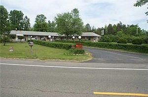 2nd image of 2529 Grand Island Blvd