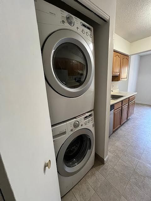 Washer & Dryer