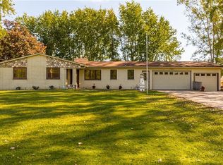 1421 State Rd, Webster, NY 14580