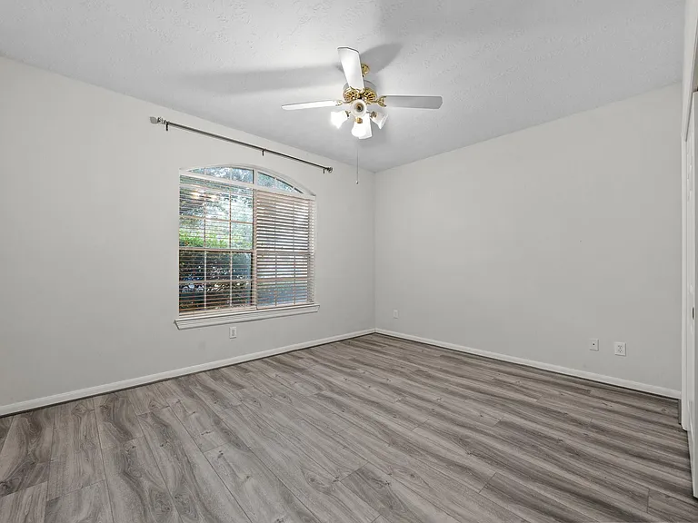 23818 Indian Hills Way — Photo 31