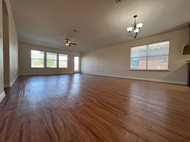 706 Cedar Cove Dr — Photo 10