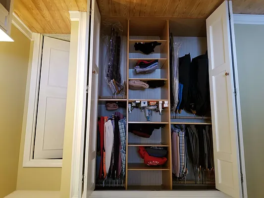 Rented by Compass | media 47