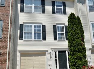 10126 Sir Reynard Ln, Bristow, VA 20136