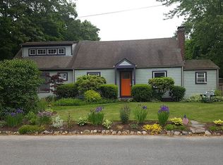 92 Fales Ave, Barrington, RI 02806