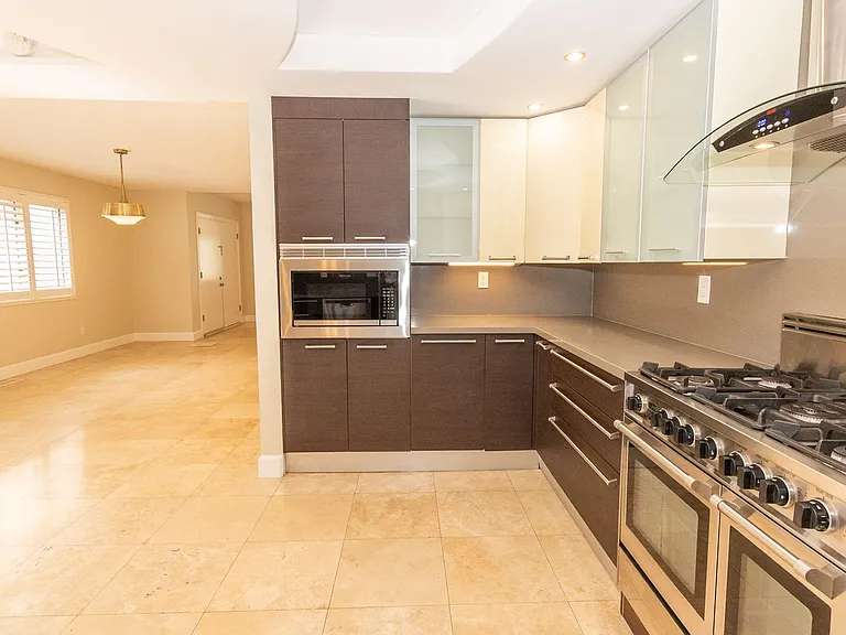 2511 Manchester Ave — Photo 21