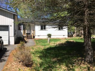7051 Vista Dr, Tobyhanna, PA