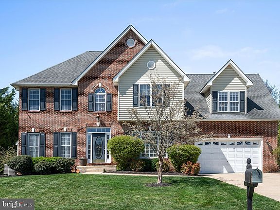 4th image of 205 Tyson Dr
