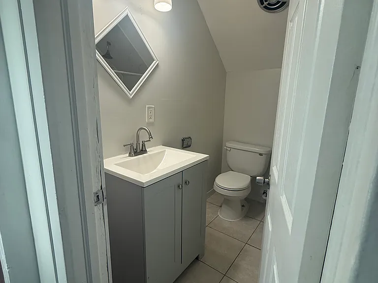 409 Bacheller Ave #2 — Photo 21