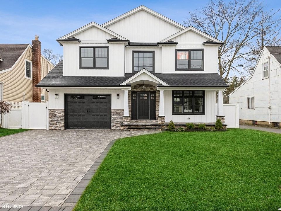 1st image of 3552 Lufberry Avenue