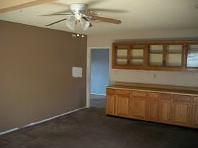 4th image of 2914 Palmdale St