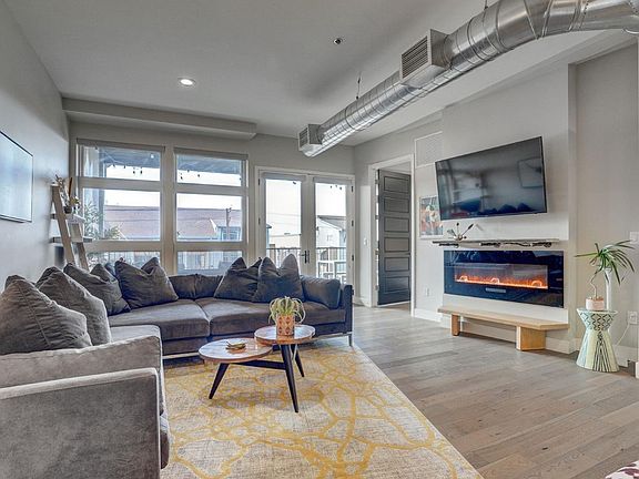 2nd image of 3198 Blake St Unit 306