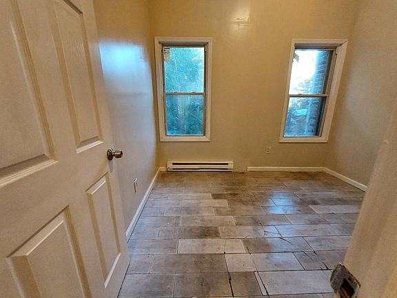 3rd image of 1 Myrtle Ave #1