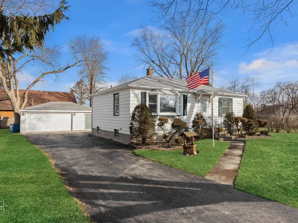 808 Coales Rd, Chicago Heights, IL 60411