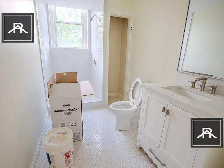 1728 Beacon St — Photo 6