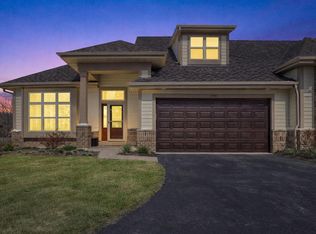 21965 West North AVENUE, Brookfield, WI