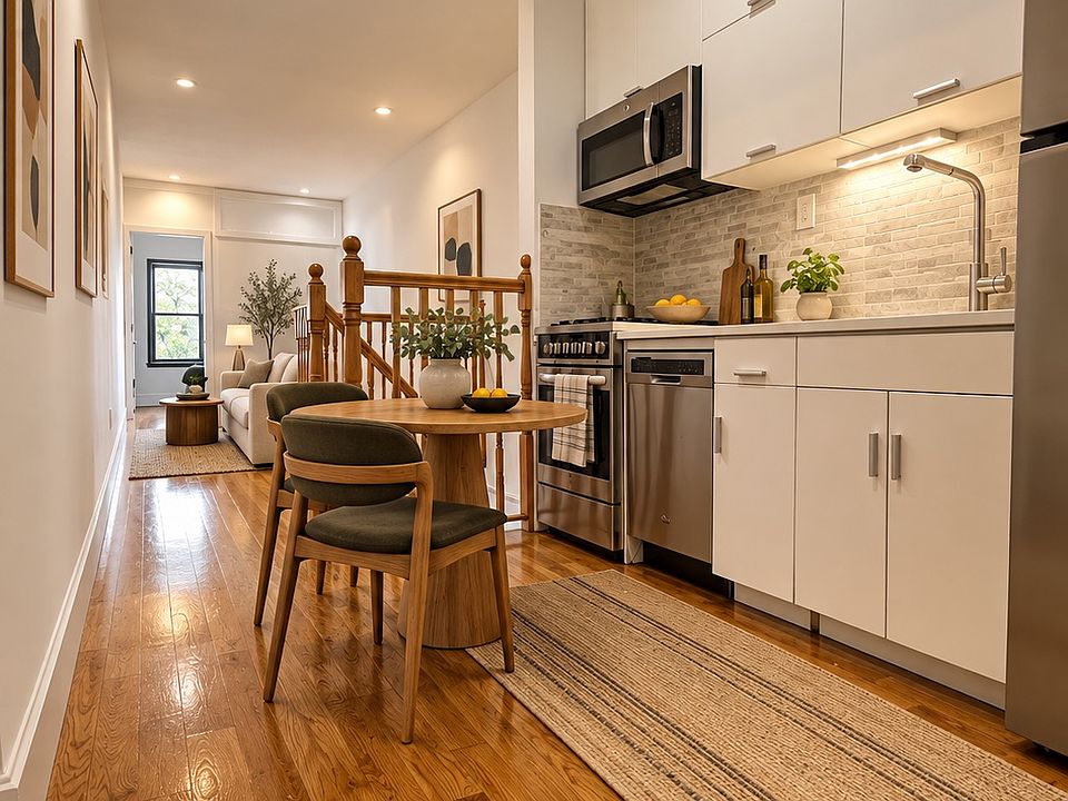 1st image of 166 E 104th St APT 2