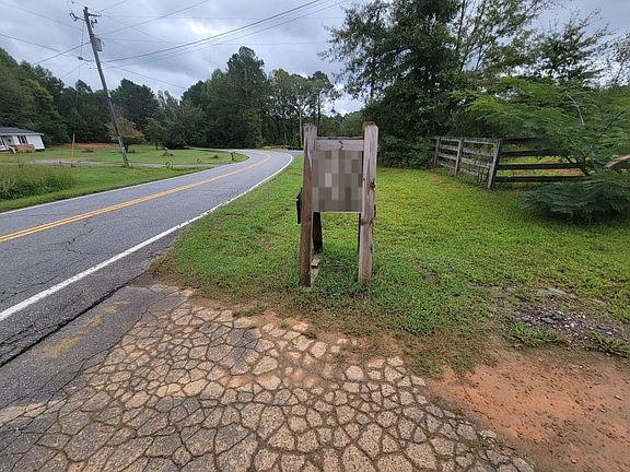2nd image of 5141 Hurt Bridge Rd