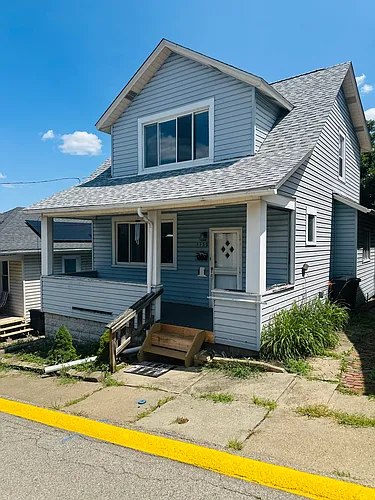 225 Laredo St Photo 1