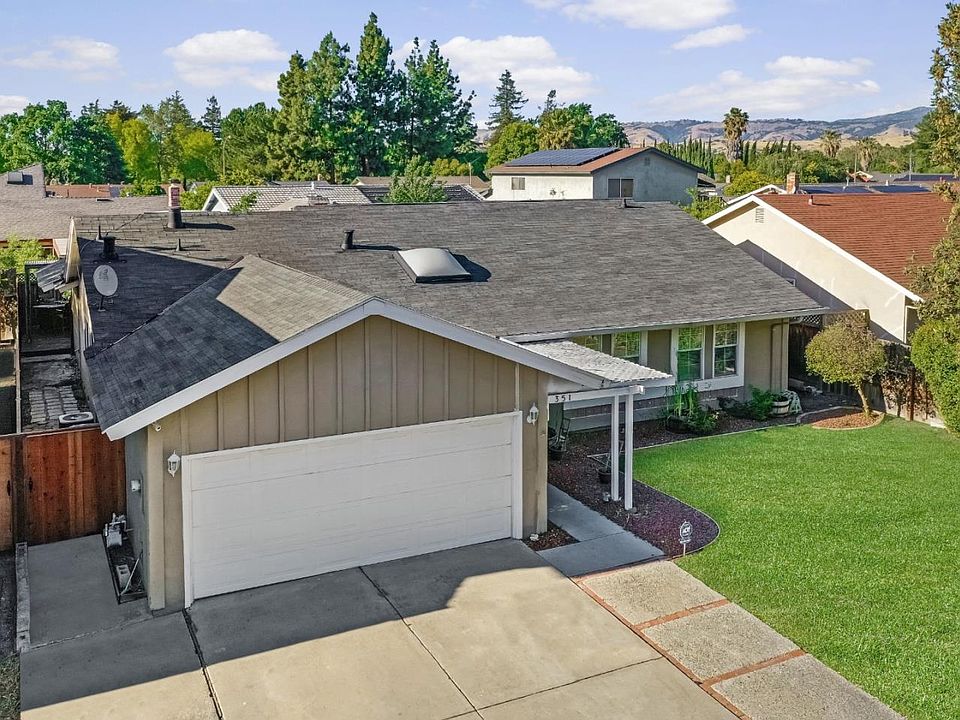 1st image of 351 Conestoga Way
