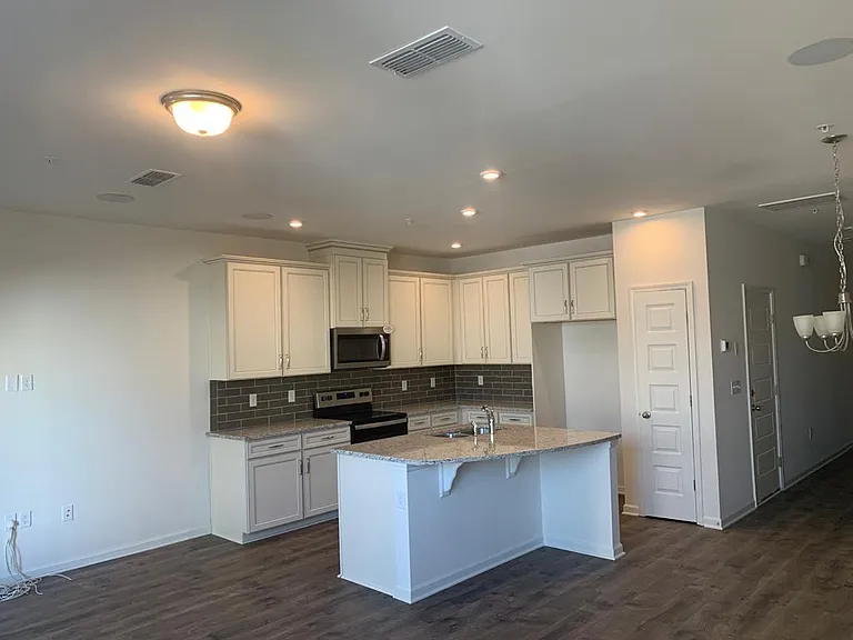 3306 Deerchase Cir #3306 — Photo 9