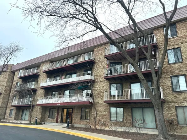 5400 Astor Ln APT 204, Rolling Meadows, IL 60008