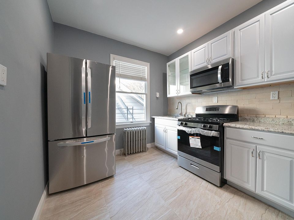 1st image of 922 E 232nd St Unit 2