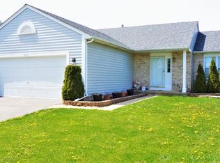 2212 N Masters Ln, Lake Villa, IL 60046