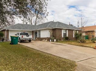 127 London Ln, Glenn Heights, TX 75154