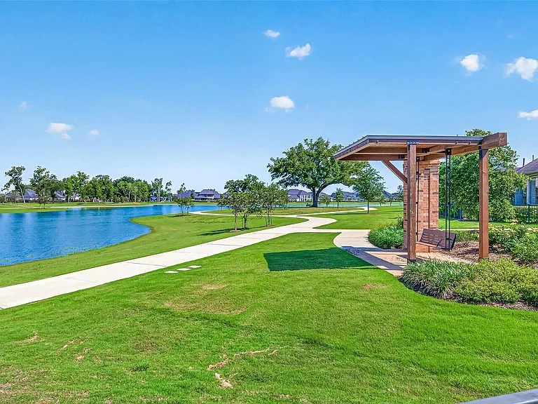 1635 Delta Oaks Dr — Photo 40