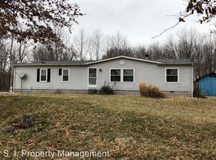 345 Spring Dr, Murphysboro, IL 62966