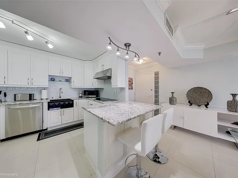 9341 Collins Ave #503 — Photo 8