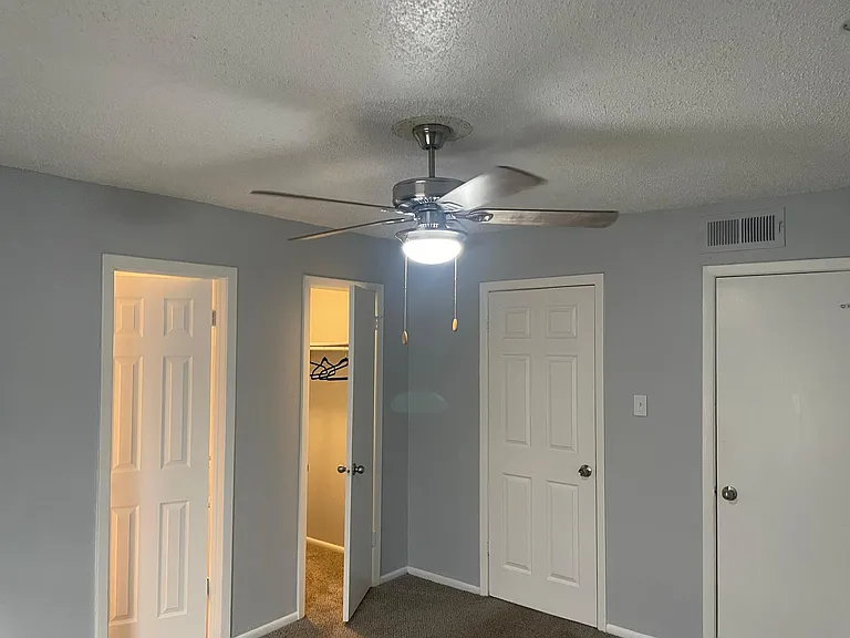 The Rise Apartments — Photo 13