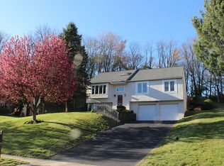 470 Ridge Ln, Springfield, PA 19064