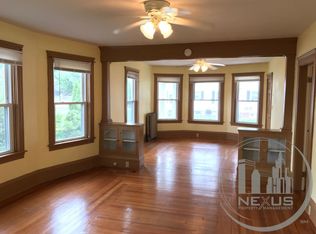 9 Ash St, Pawtucket, RI 02860