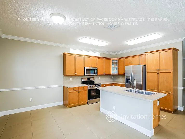 15891 SW 48th Mnr — Photo 8